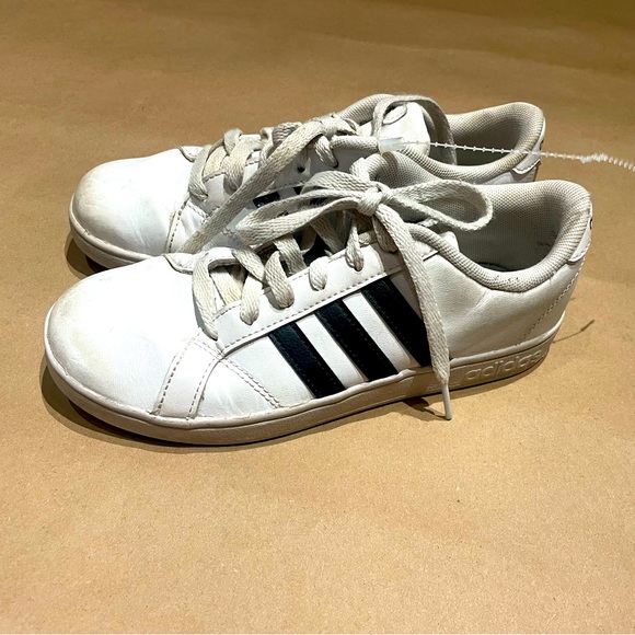 Adidas Sneakers - Picture 1 of 5